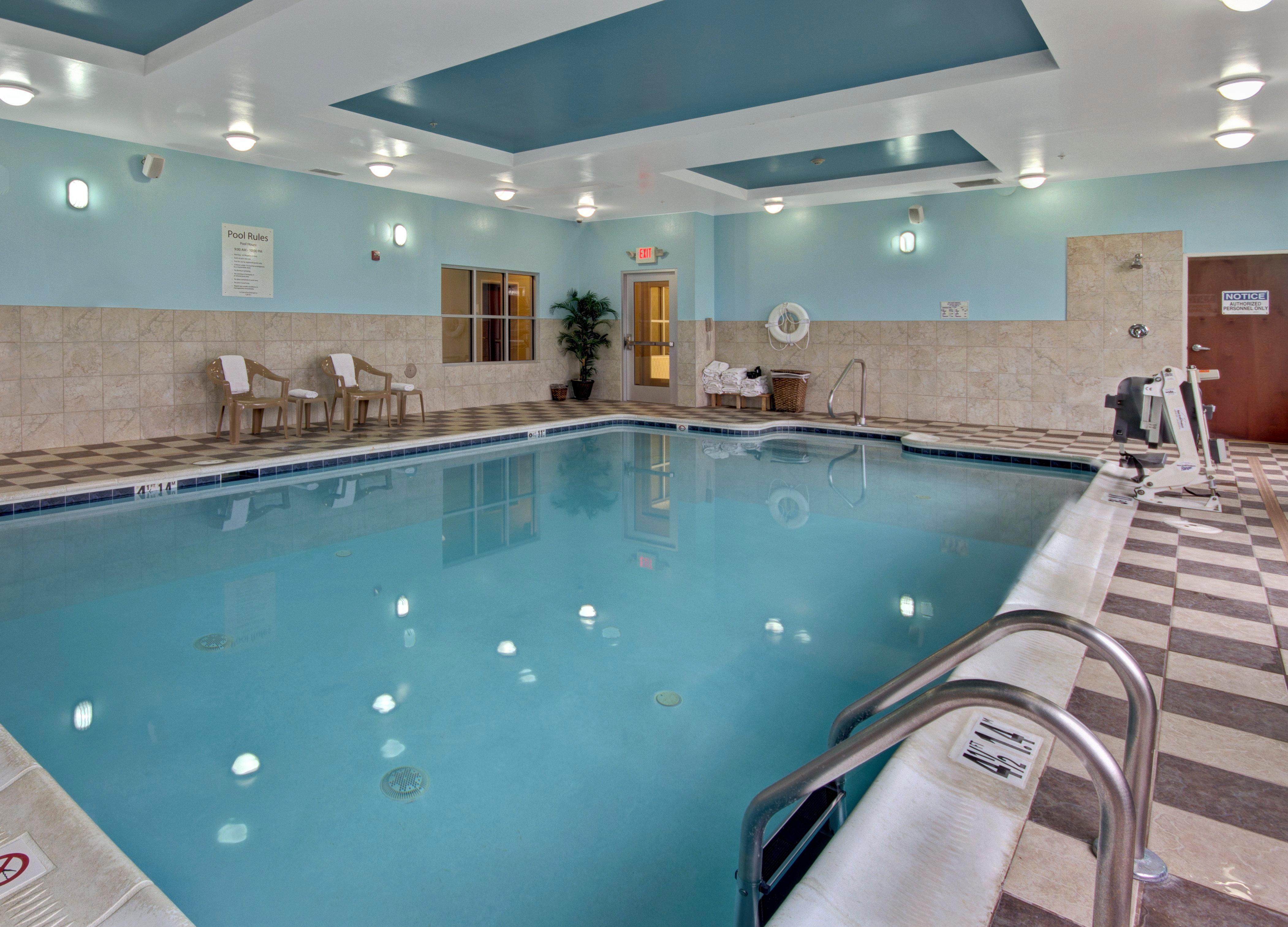 Holiday Inn Christiansburg Blacksburg By Ihg Экстерьер фото